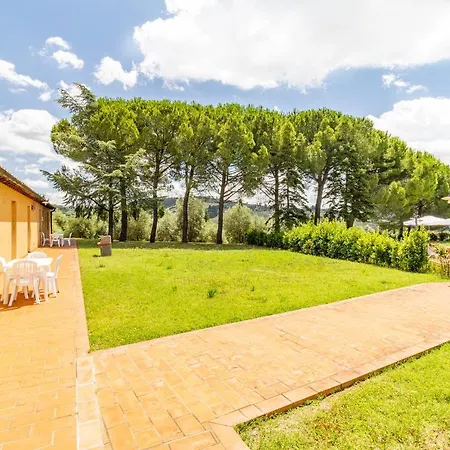 Family With Pool Near Volterra - Happy